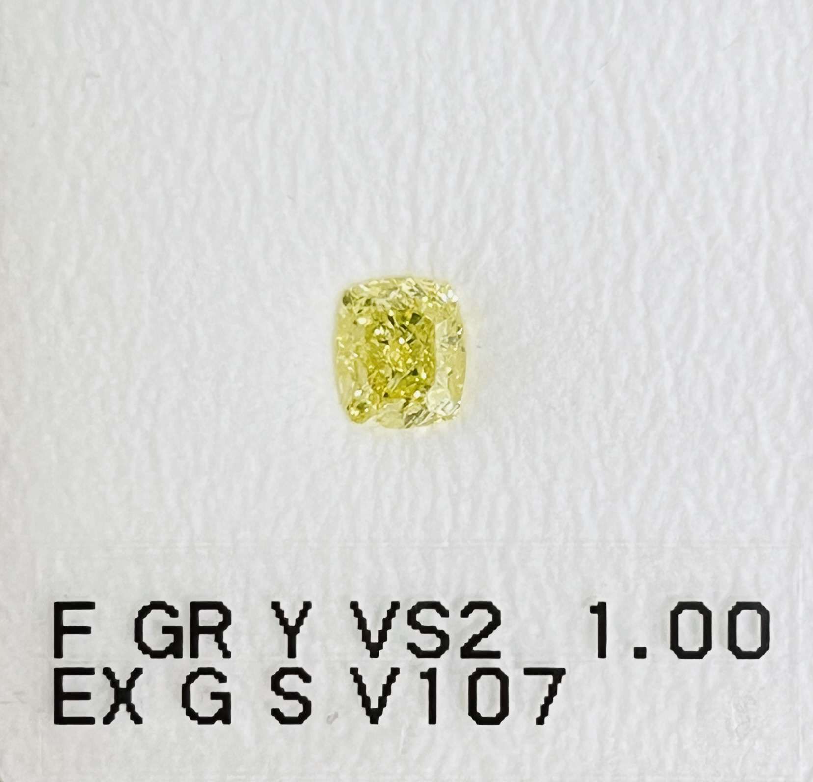1 カラット クッション モディファイド ファンシー イエロー VS2 天然 ダイヤモンド