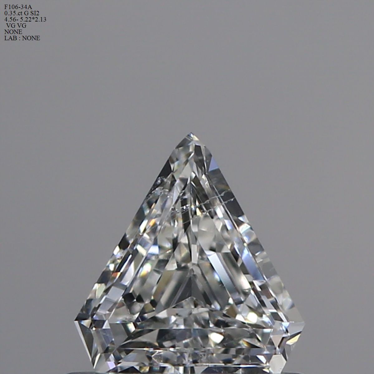 Prírodný diamant triangel,...