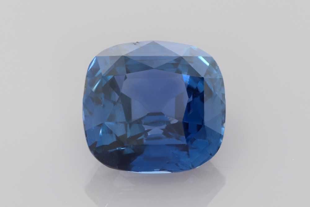4.18 ct Cushion Sapphire