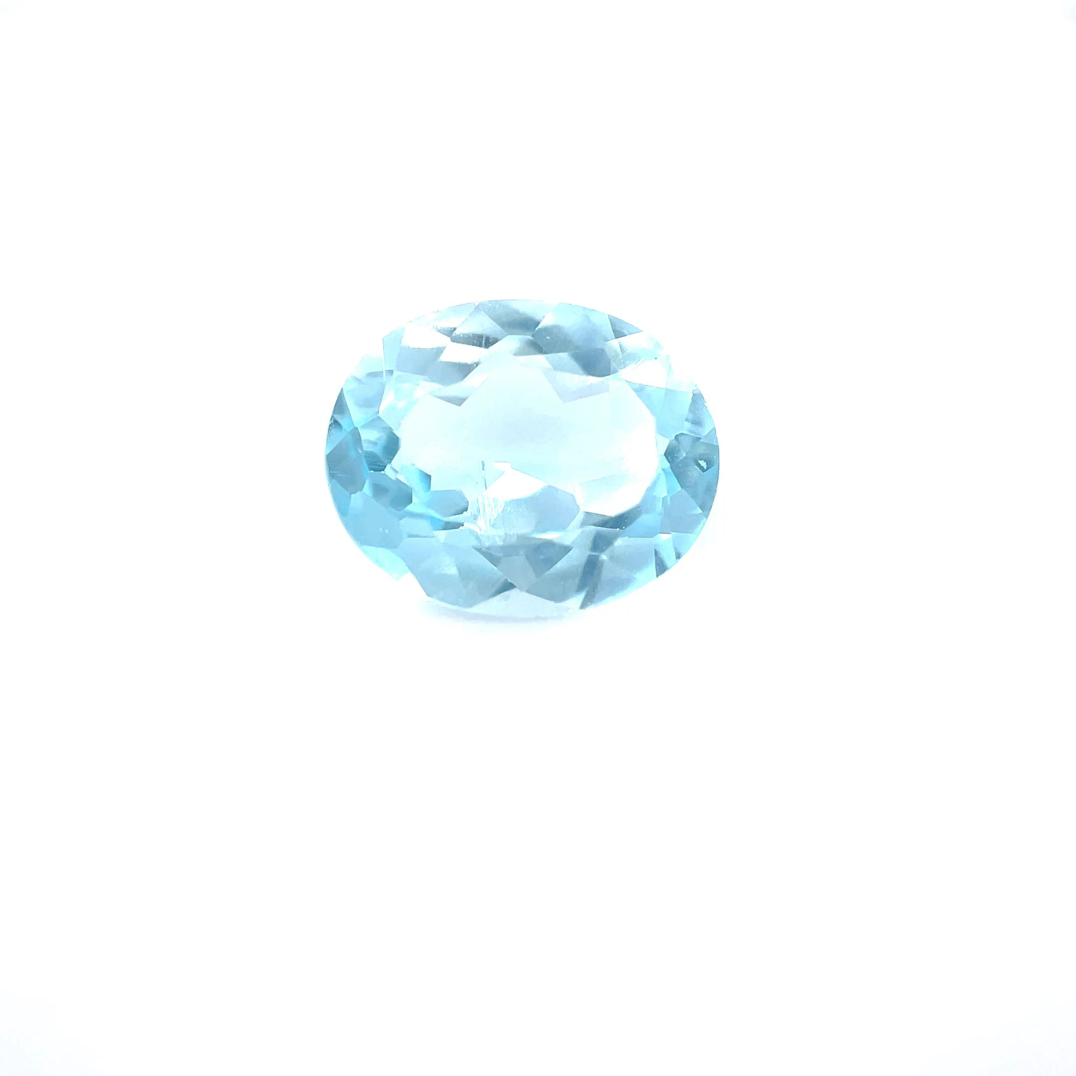 Akwamaryn 3,80 ct, niebieski, szlif owalny