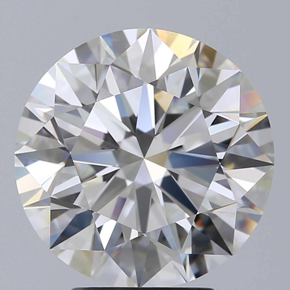 Prírodný diamant okrúhly...