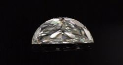 Prírodný diamant half moon,...