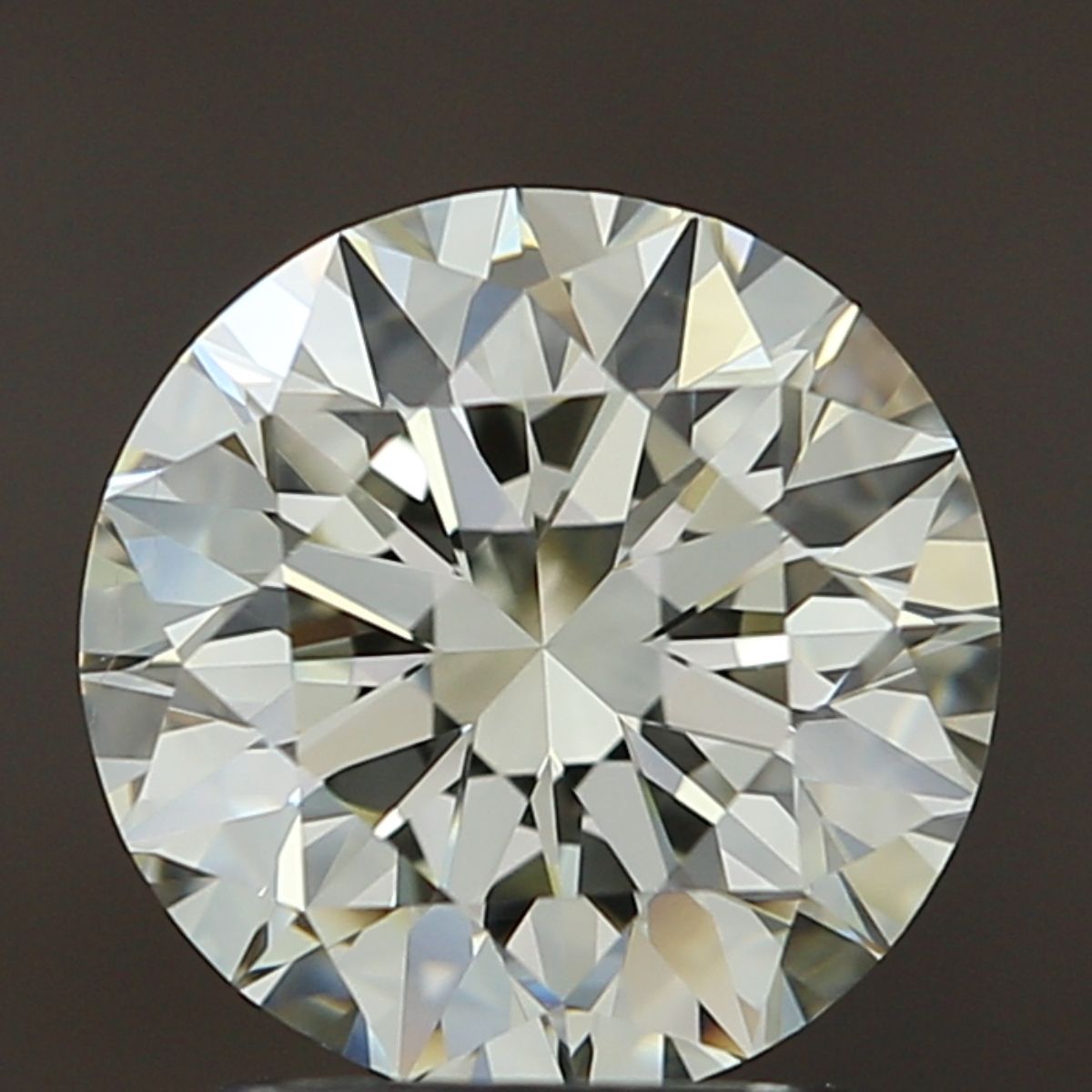 Prírodný diamant okrúhly...