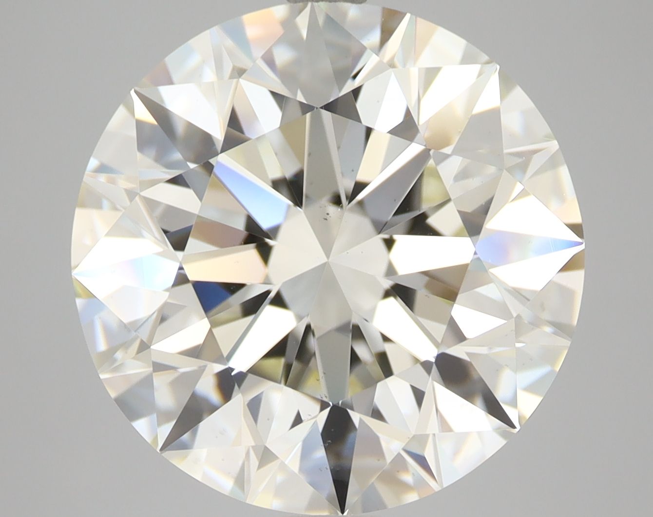 Prírodný diamant okrúhly...