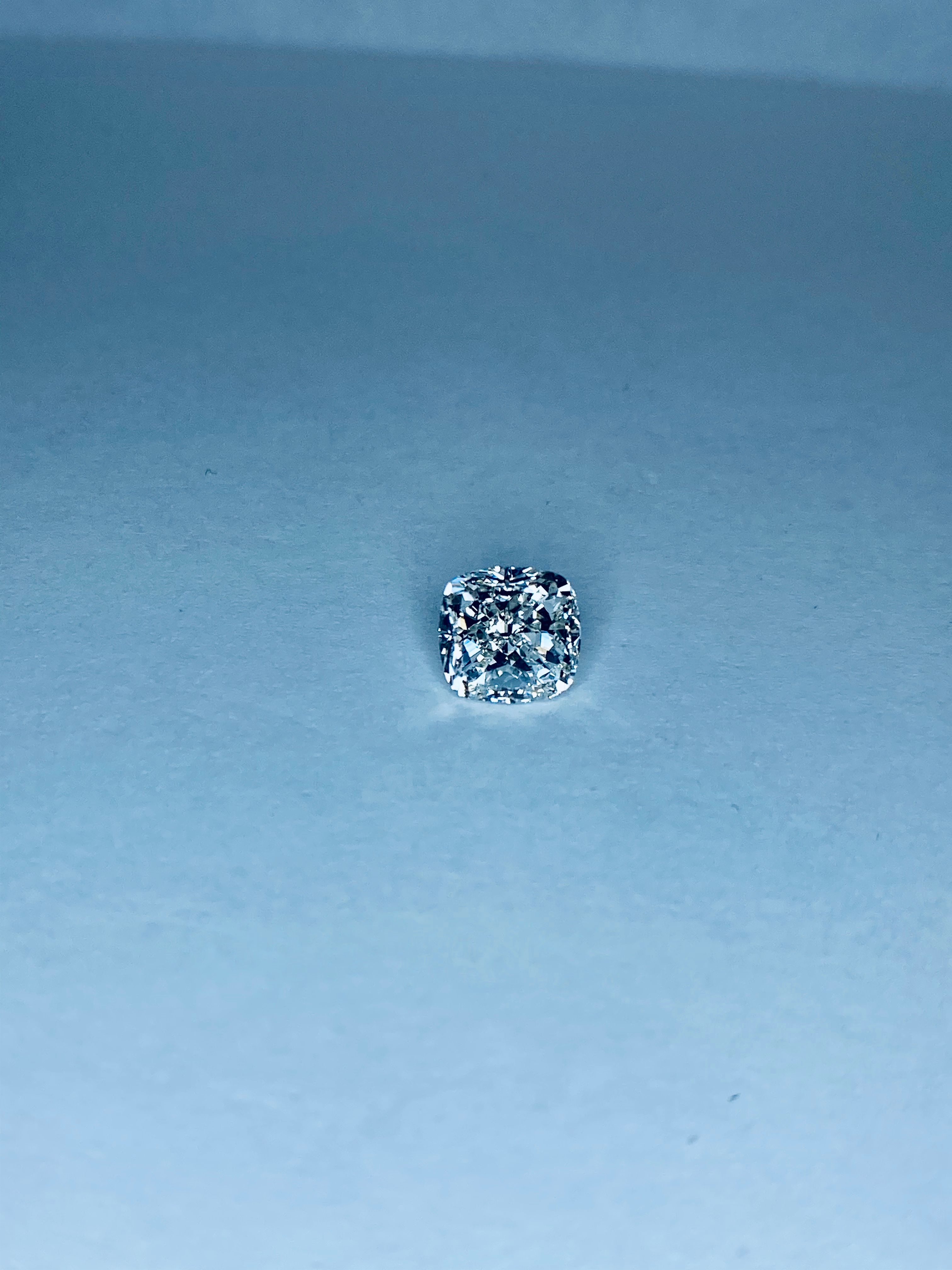 Prírodný diamant cushion,...