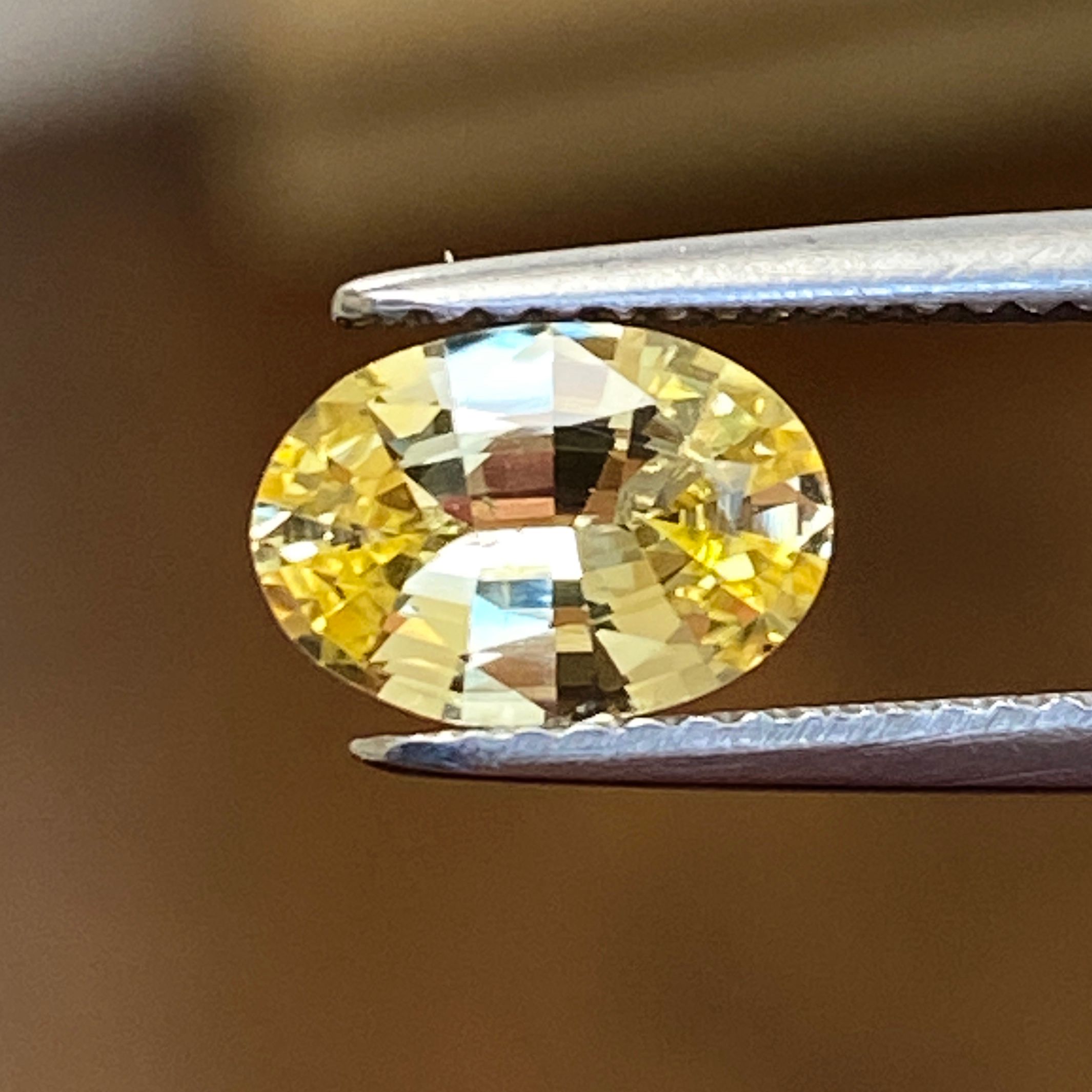 SAPPHIRE FACETED 1.43ct YELLOW Yellow EC SRILANKA NONE