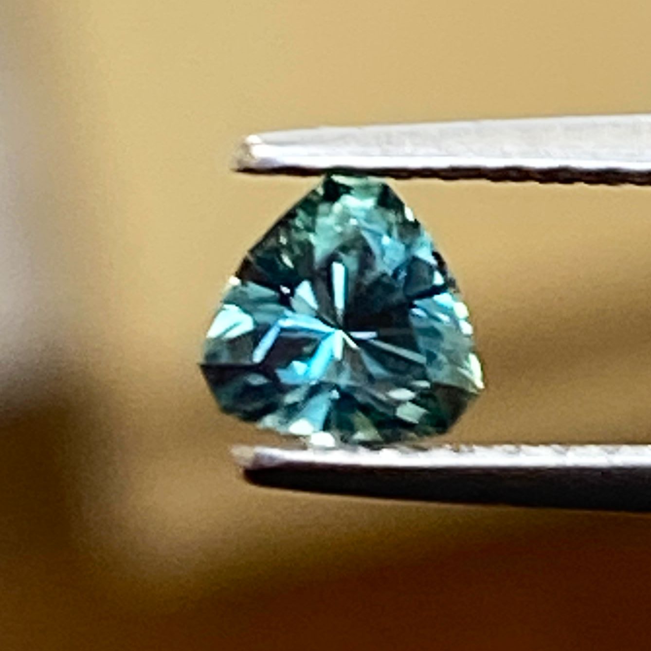 SAPPHIRE FACETED 0.48ct GREEN Green EC UNITEDSTATES HEATED