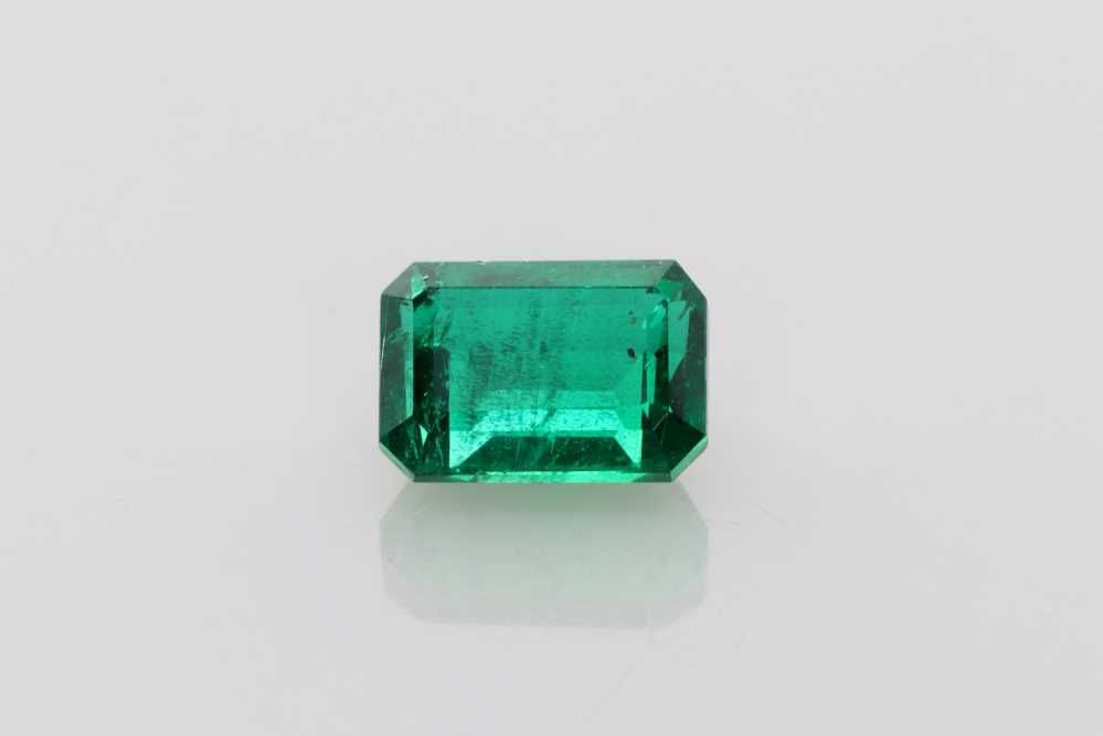 Szmaragd 1,78 ct, zielony, szlif szmaragdowy