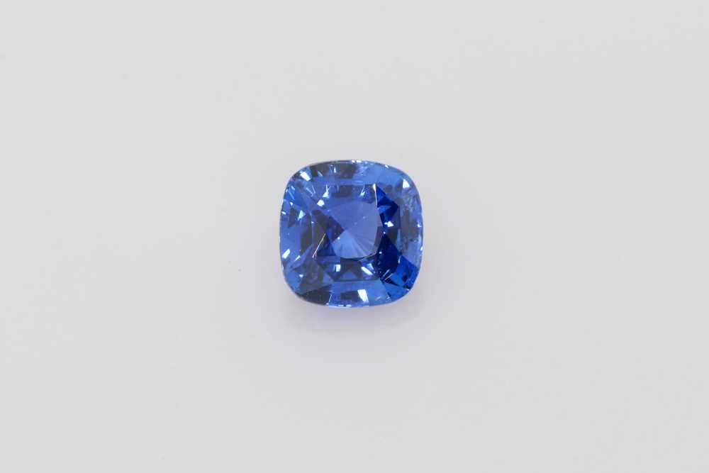 Szafir 1,77 ct, niebieski, szlif cushion