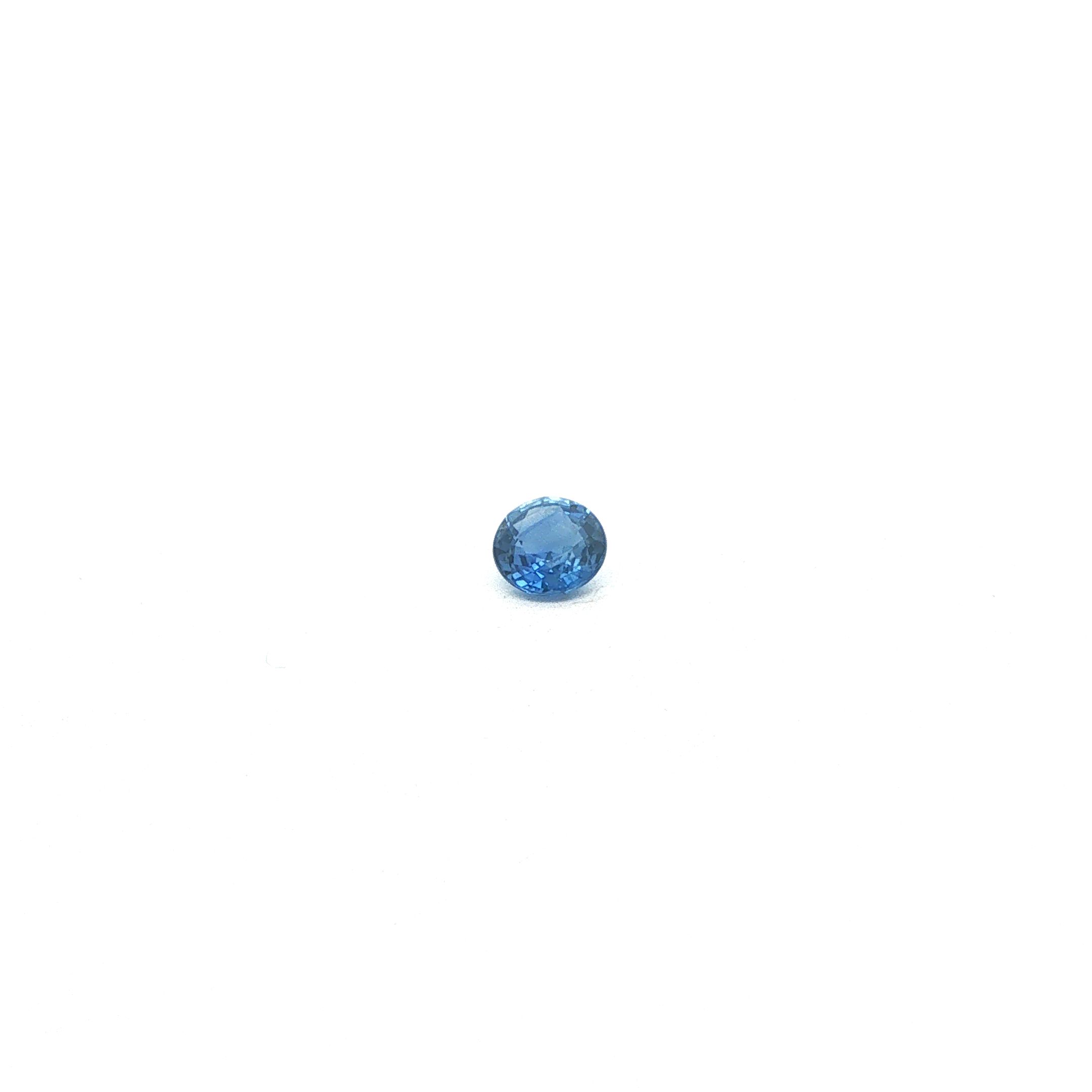 0.58 ct Round sapphire