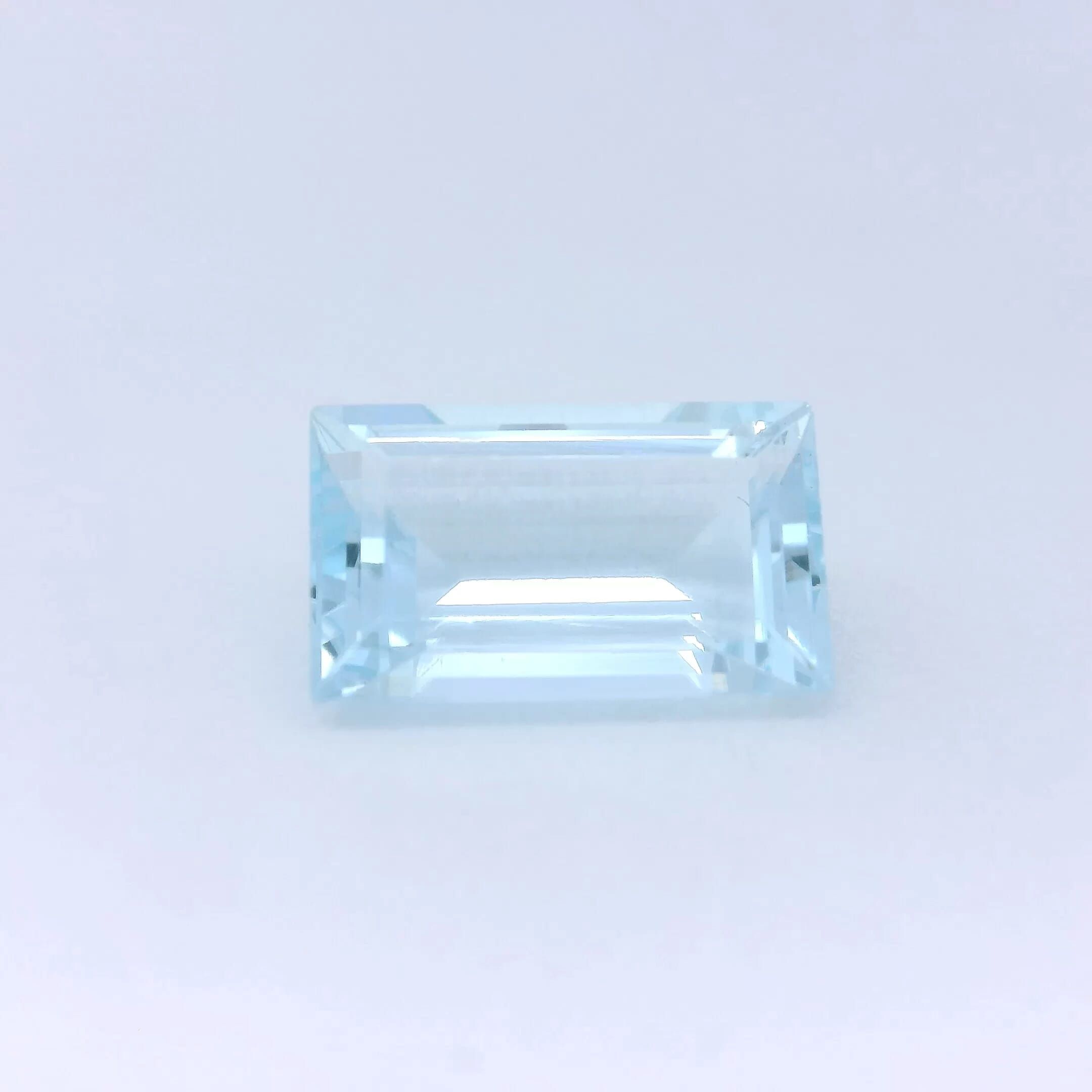 Akwamaryn 2,49 ct, niebieski, szlif bagietka