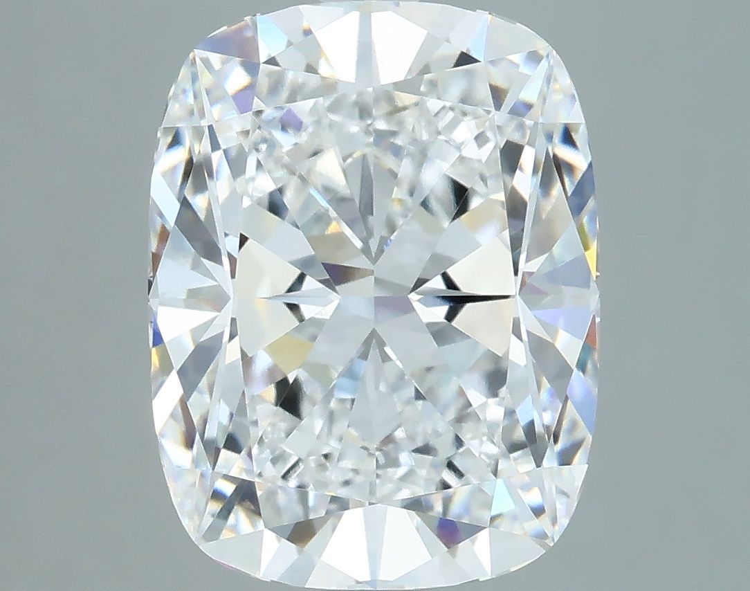 4.58-carat cushion diamond with E color, null cut, and VVS1 clarity.
