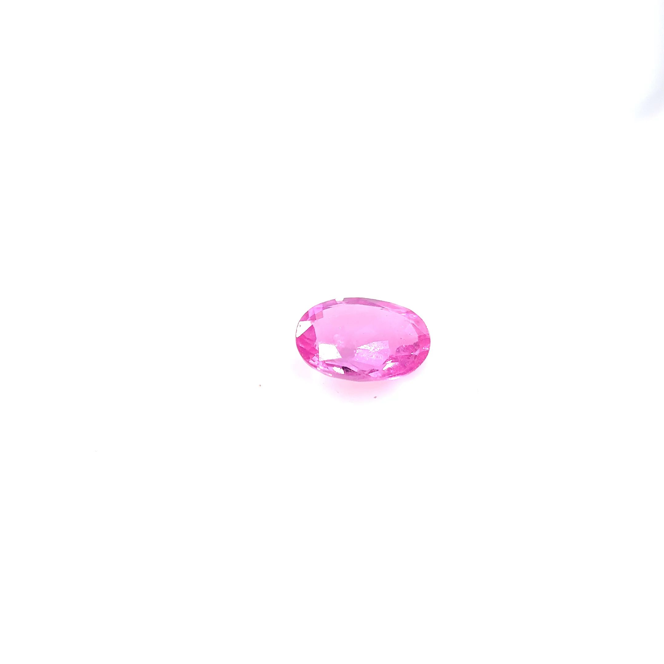 Szafir 1,00 ct, różowy, szlif owalny