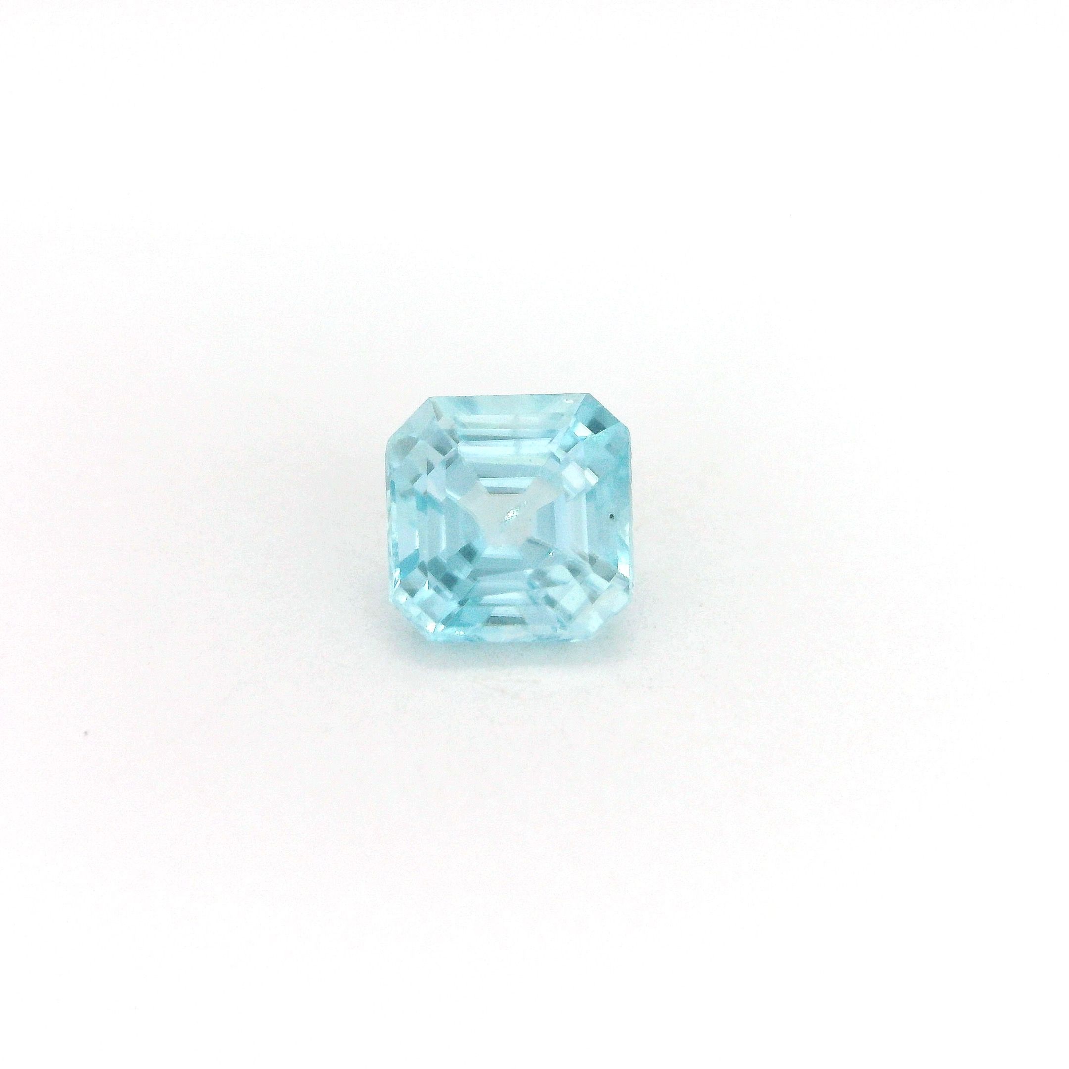 Cyrkon 1,45 ct, niebieski, szlif ośmiokątny