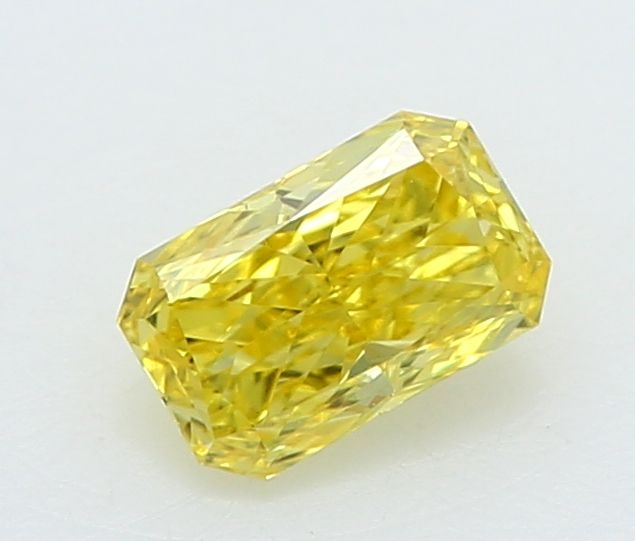0.24 CT Fancy Vivid Yellow RADIANT