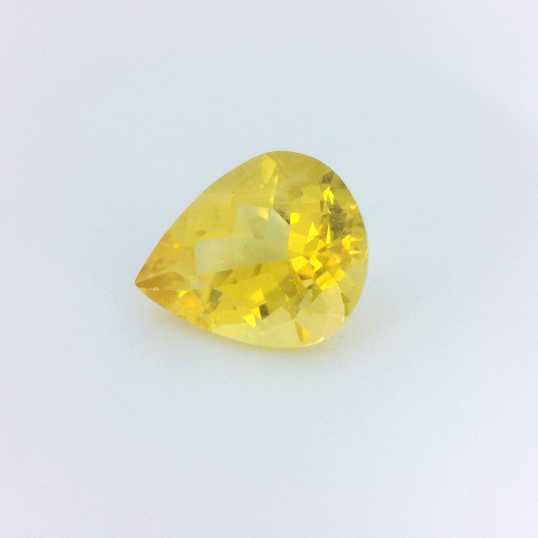 Heliodor 2,81 ct, żółty, szlif gruszka