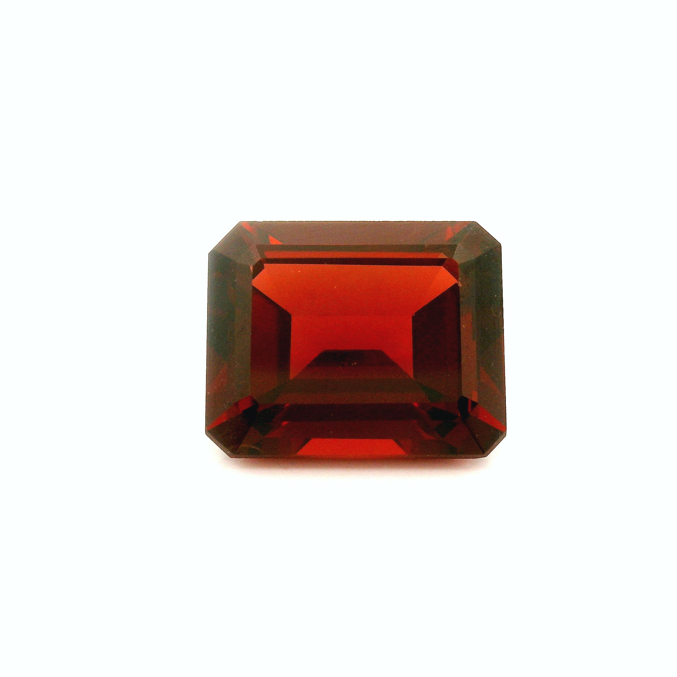 Granat 5,23 ct, czerwony, szlif ośmiokątny