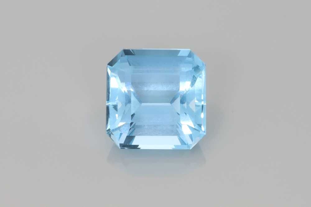 3.83 ct Aquamarine