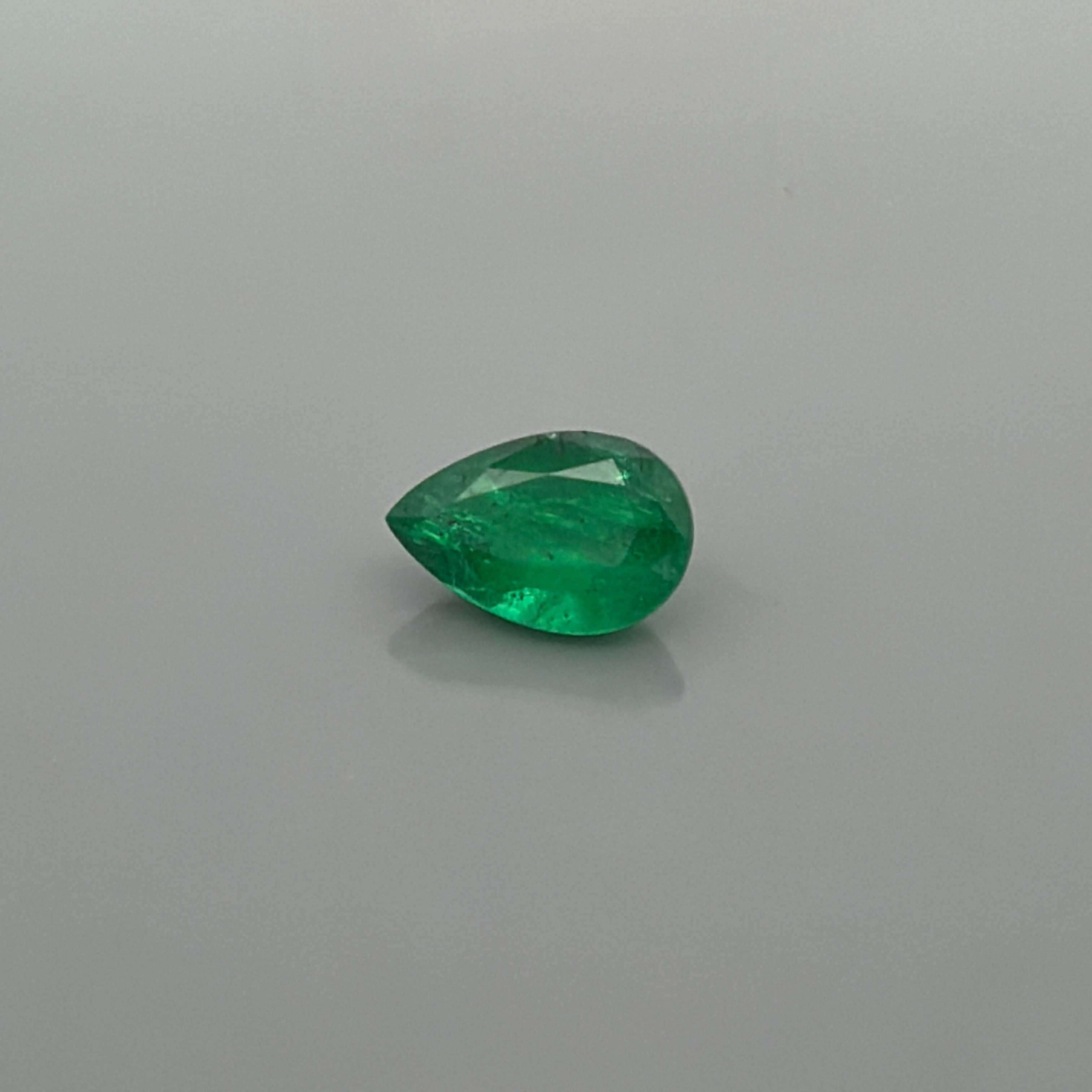 1.56 ct Pear Emerald