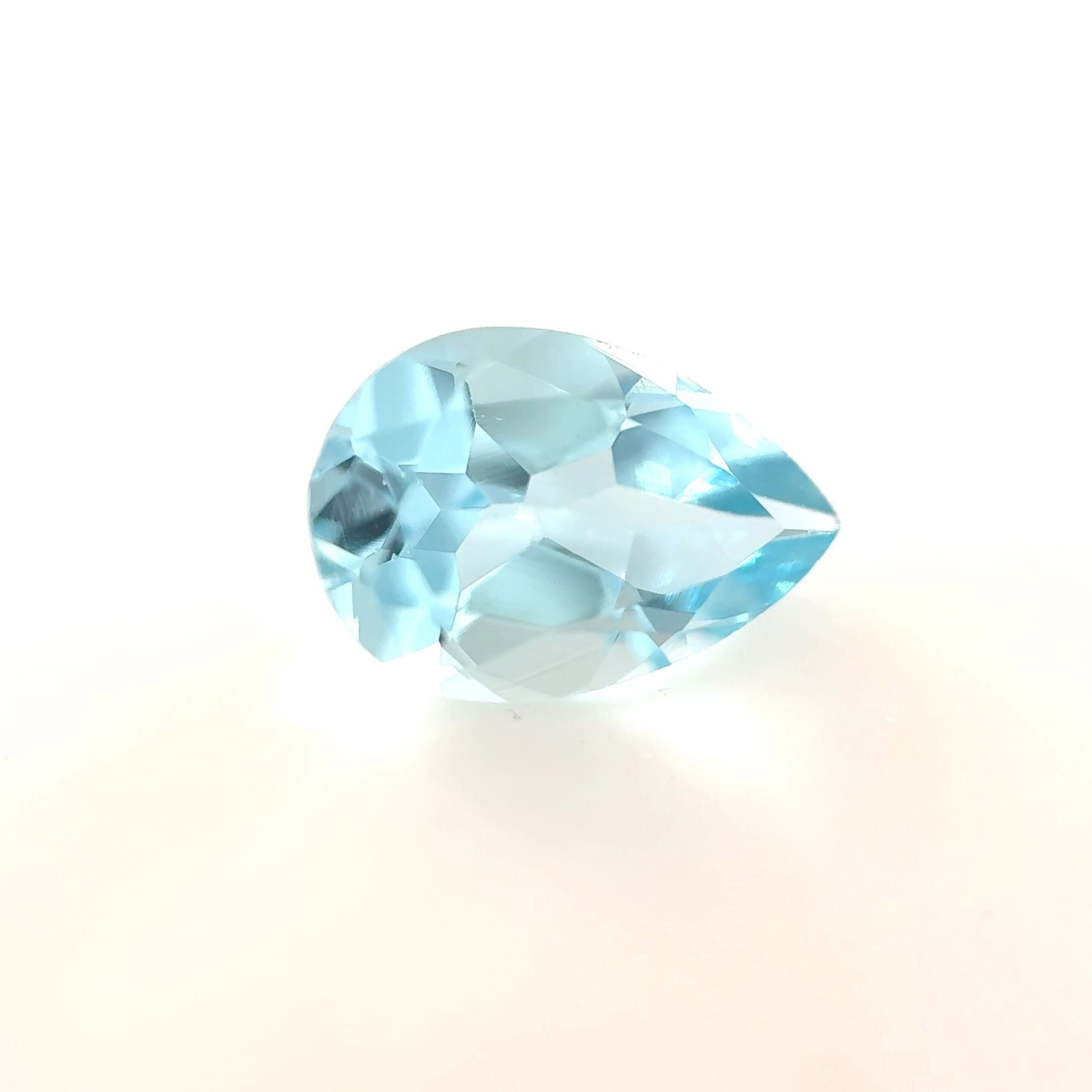 Akwamaryn 1,12 ct, niebieski, szlif gruszka