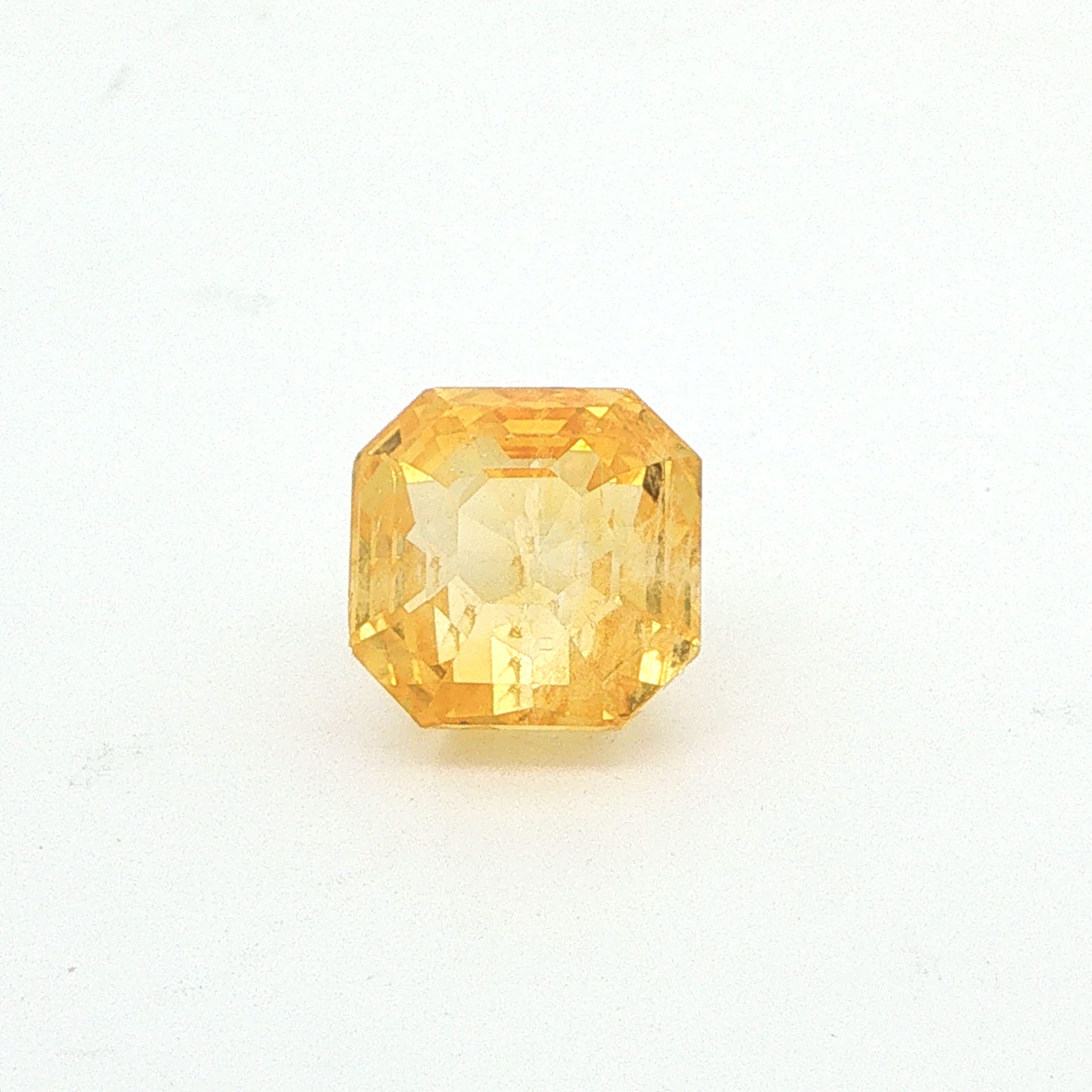 12.38 ct Sapphire