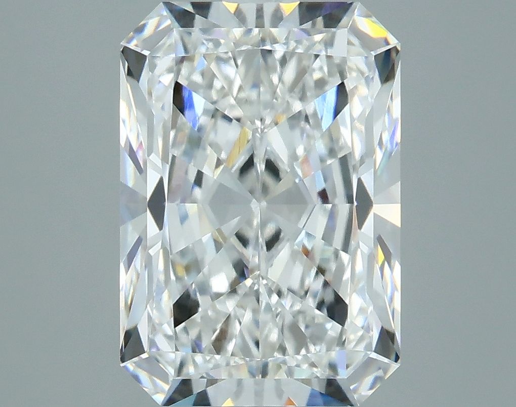 3.05-carat radiant diamond with F color, null cut, and VVS2 clarity.