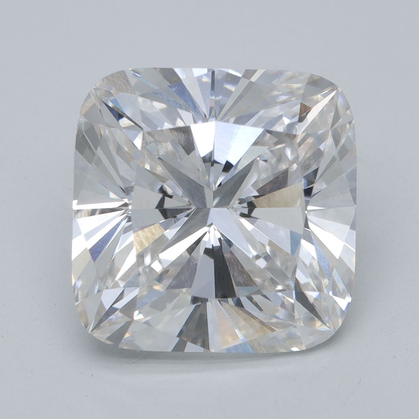 CUSHION MODIFIED 5.62ct G VS1 – EX EX NON