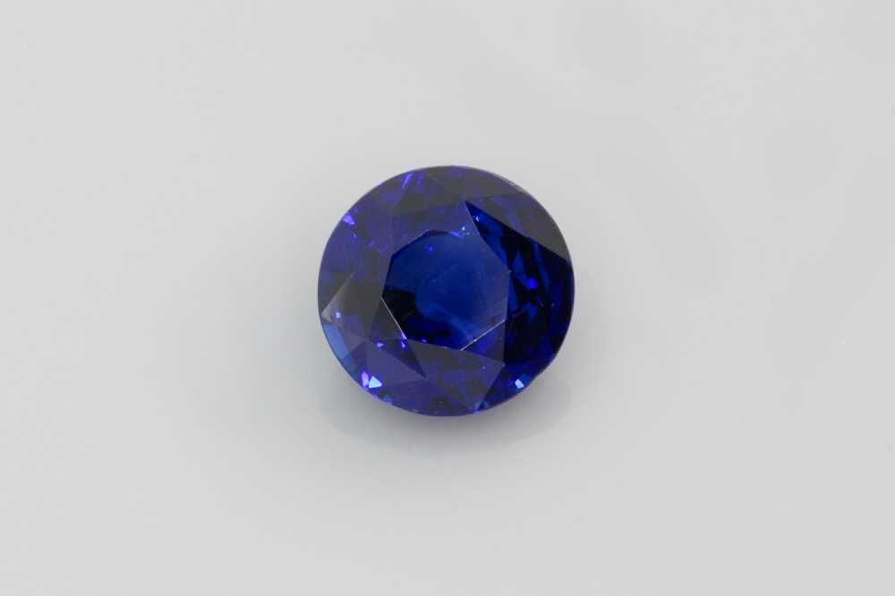 5.98 ct Round Sapphire