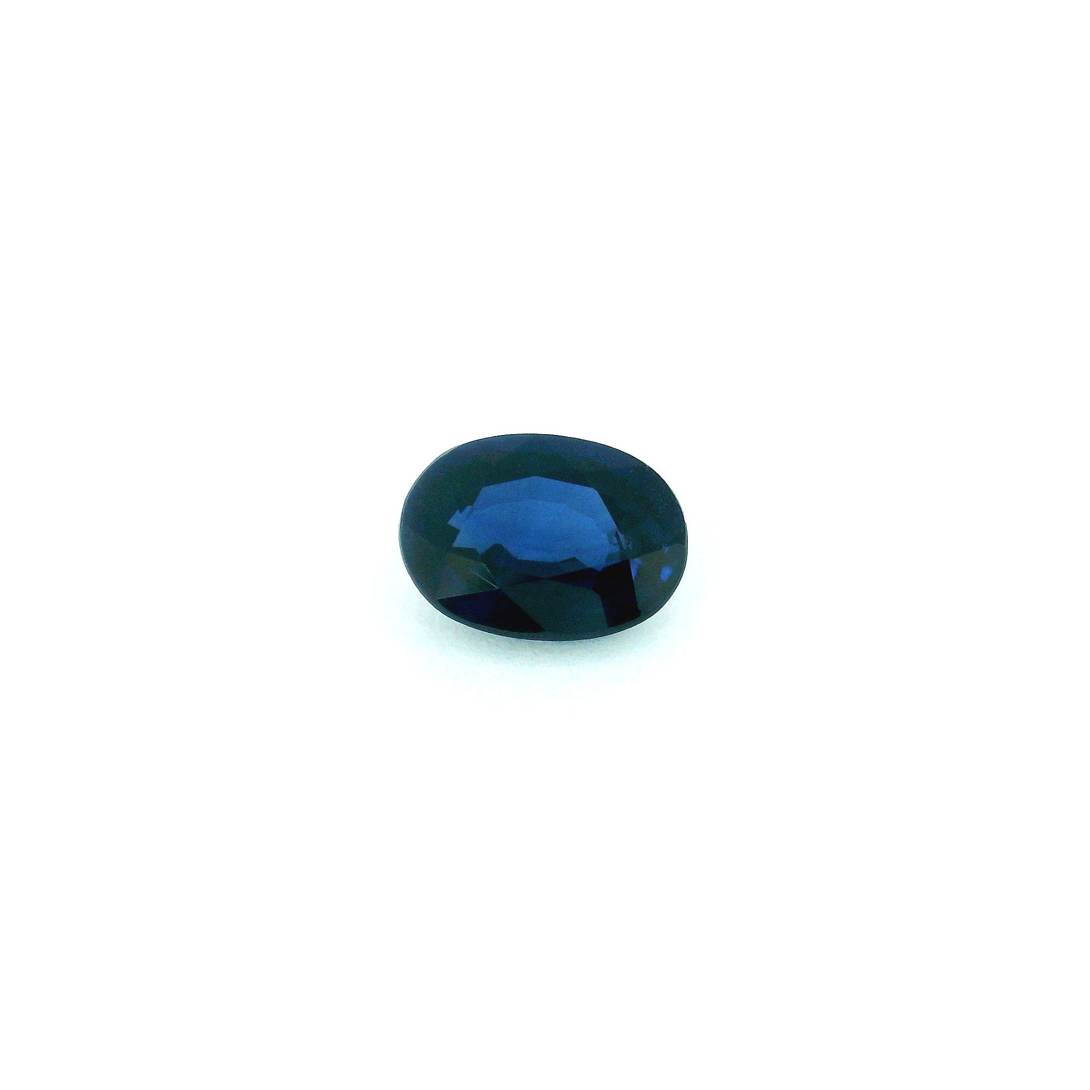 1.57 ct Oval sapphire
