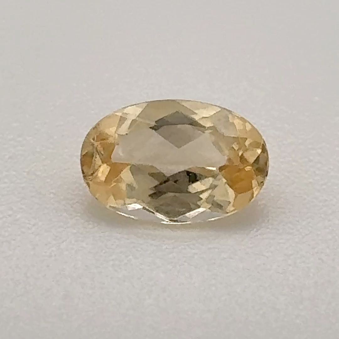 0.61 ct Topaz
