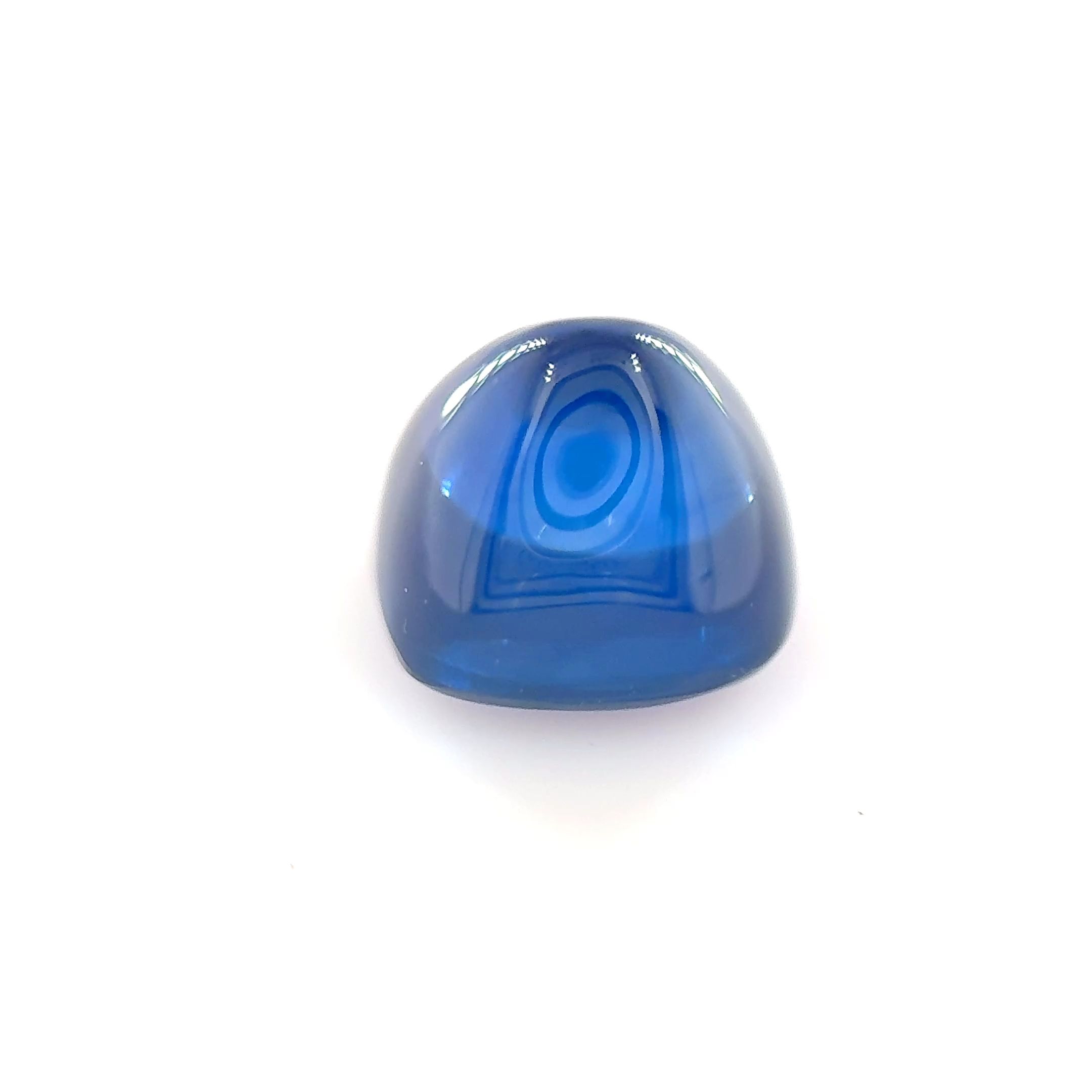 Szafir 2,36 ct, niebieski, kaboszon