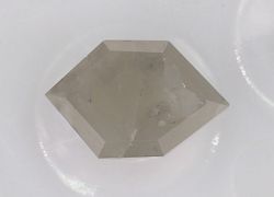 Prírodný diamant hexagonal,...