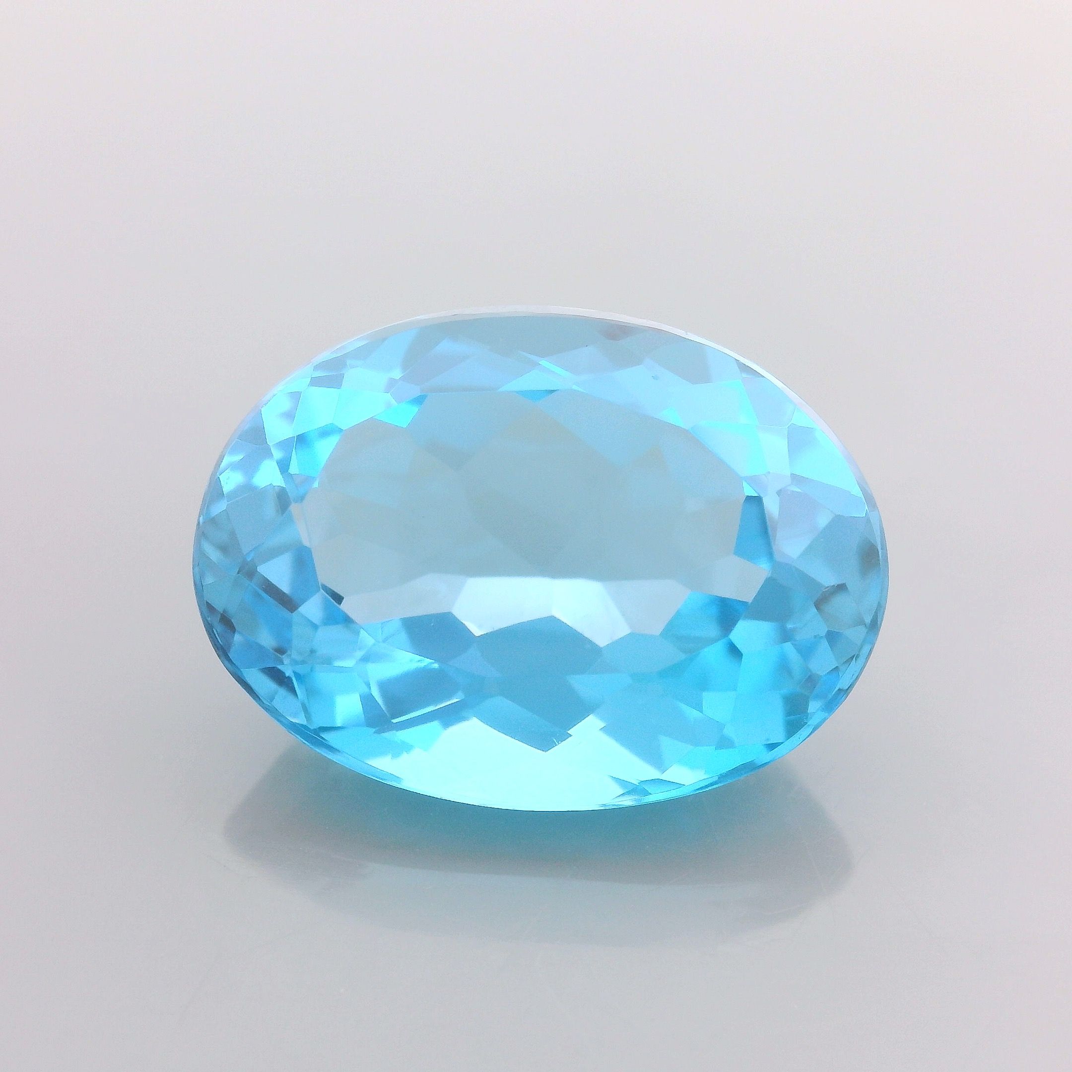 21.41 ct Oval topaz