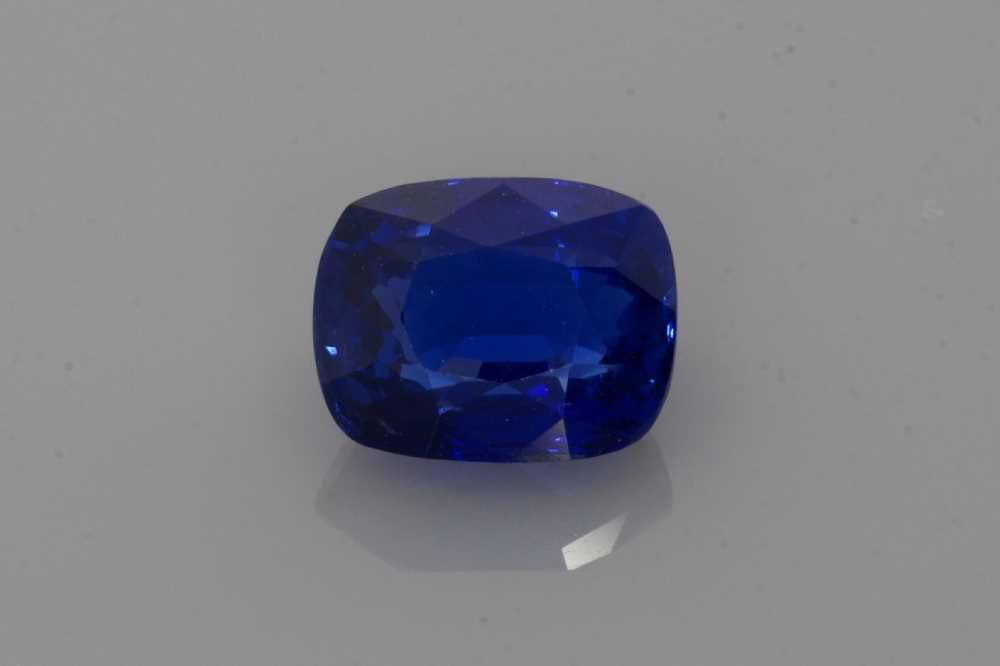 2.05 ct Sapphire