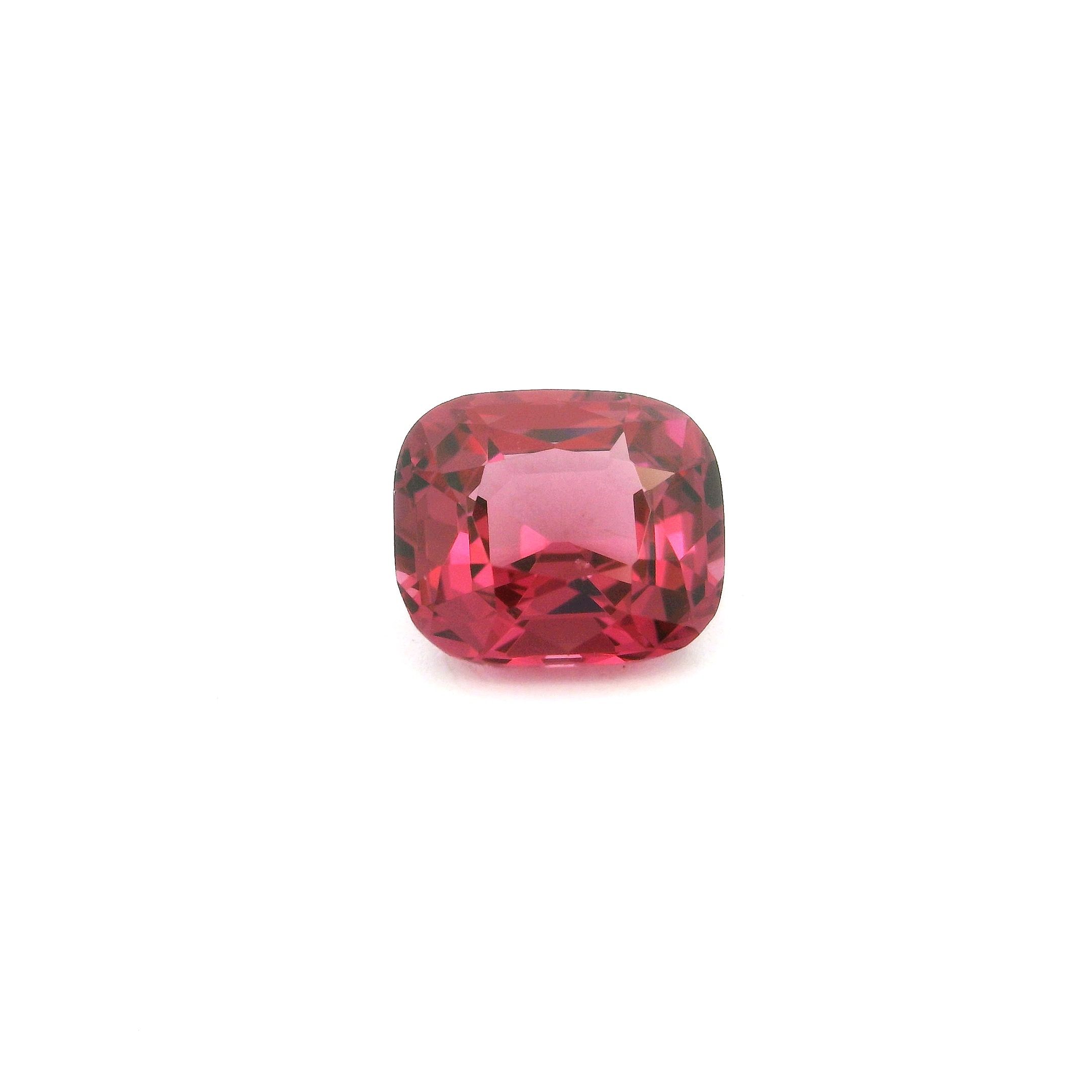 1.89 ct Cushion garnet