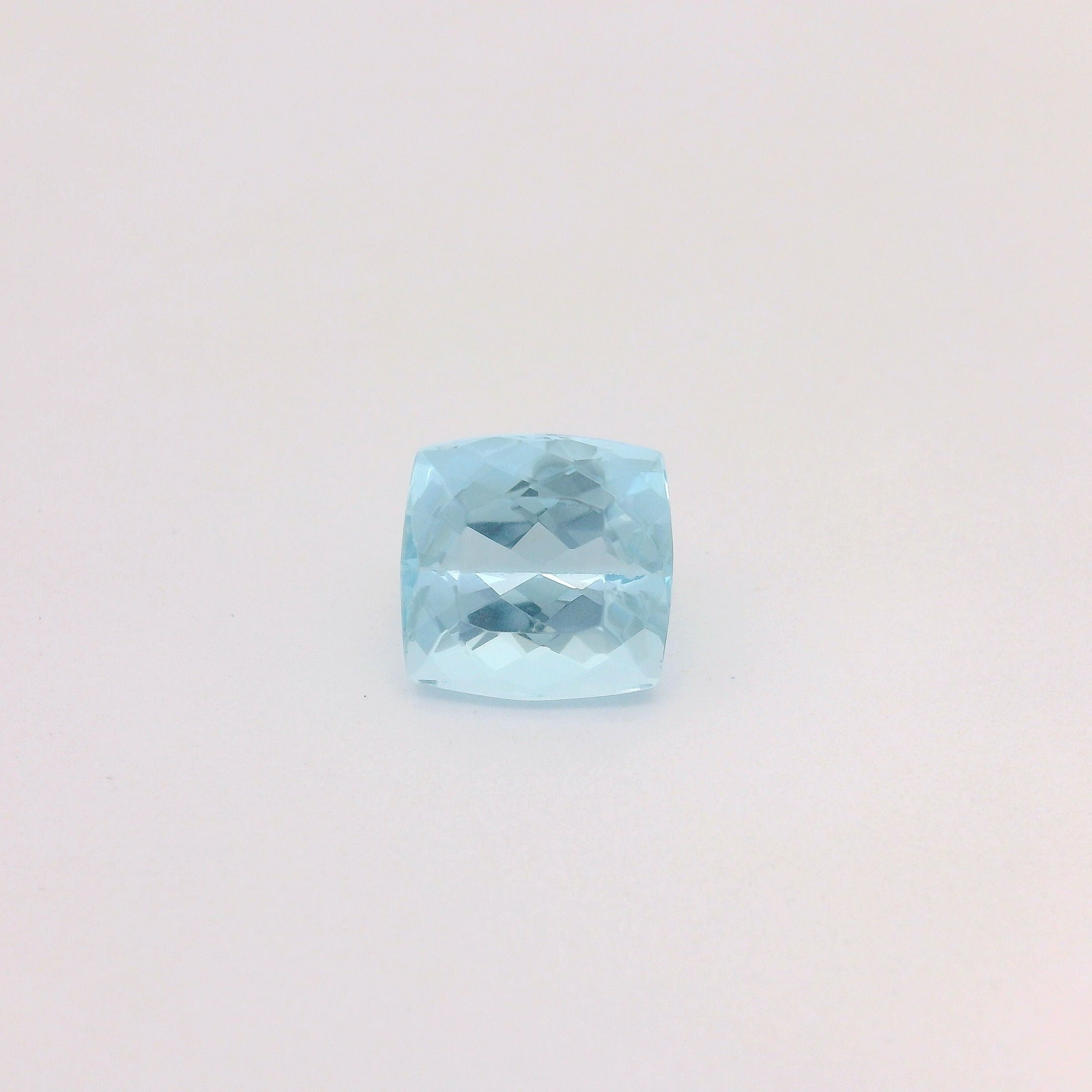Akwamaryn 3,74 ct, niebieski, szlif cushion