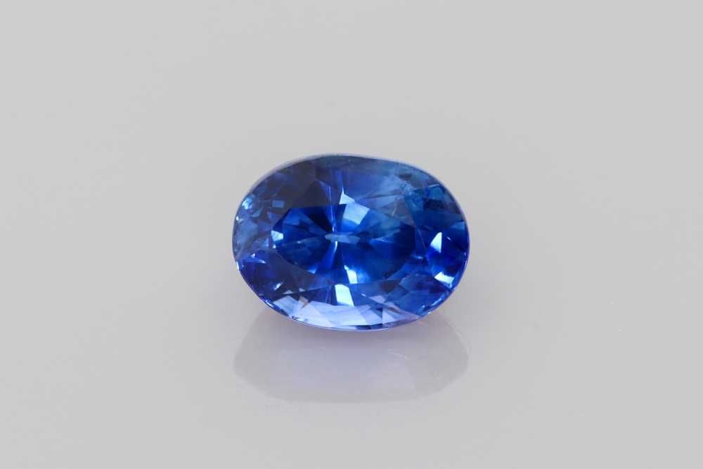 SAPPHIRE FACETED 1.52ct BLUE Vivid BLUE SI SRILANKA HEATED