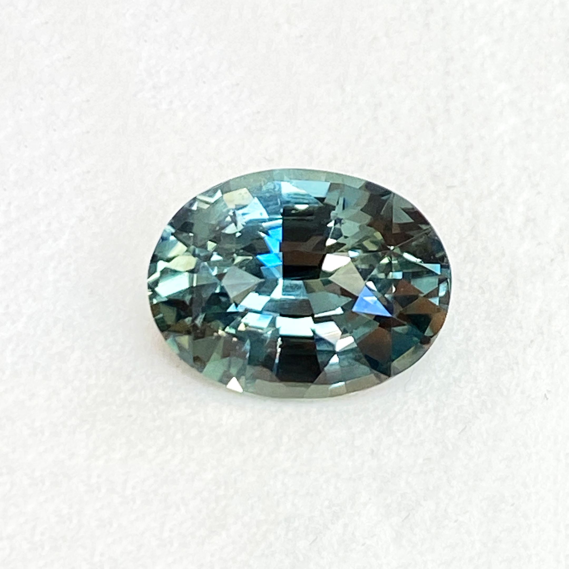 SAPPHIRE FACETED 6.96ct GREEN GREEN EC SRILANKA NONE