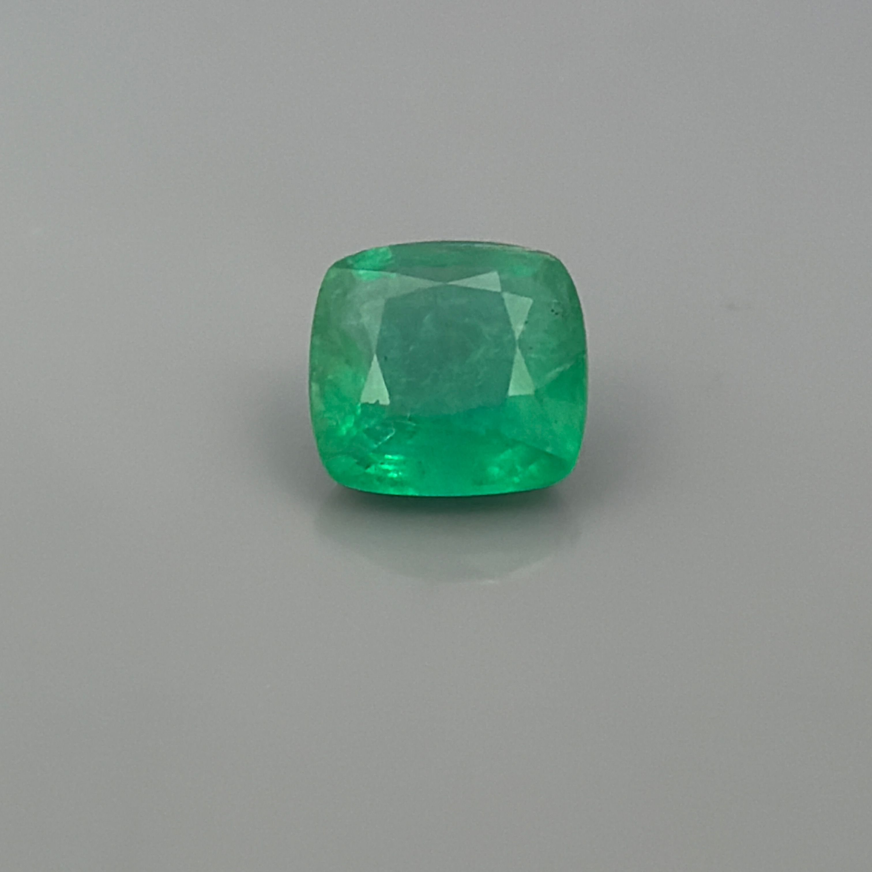 3.97 ct Cushion Emerald
