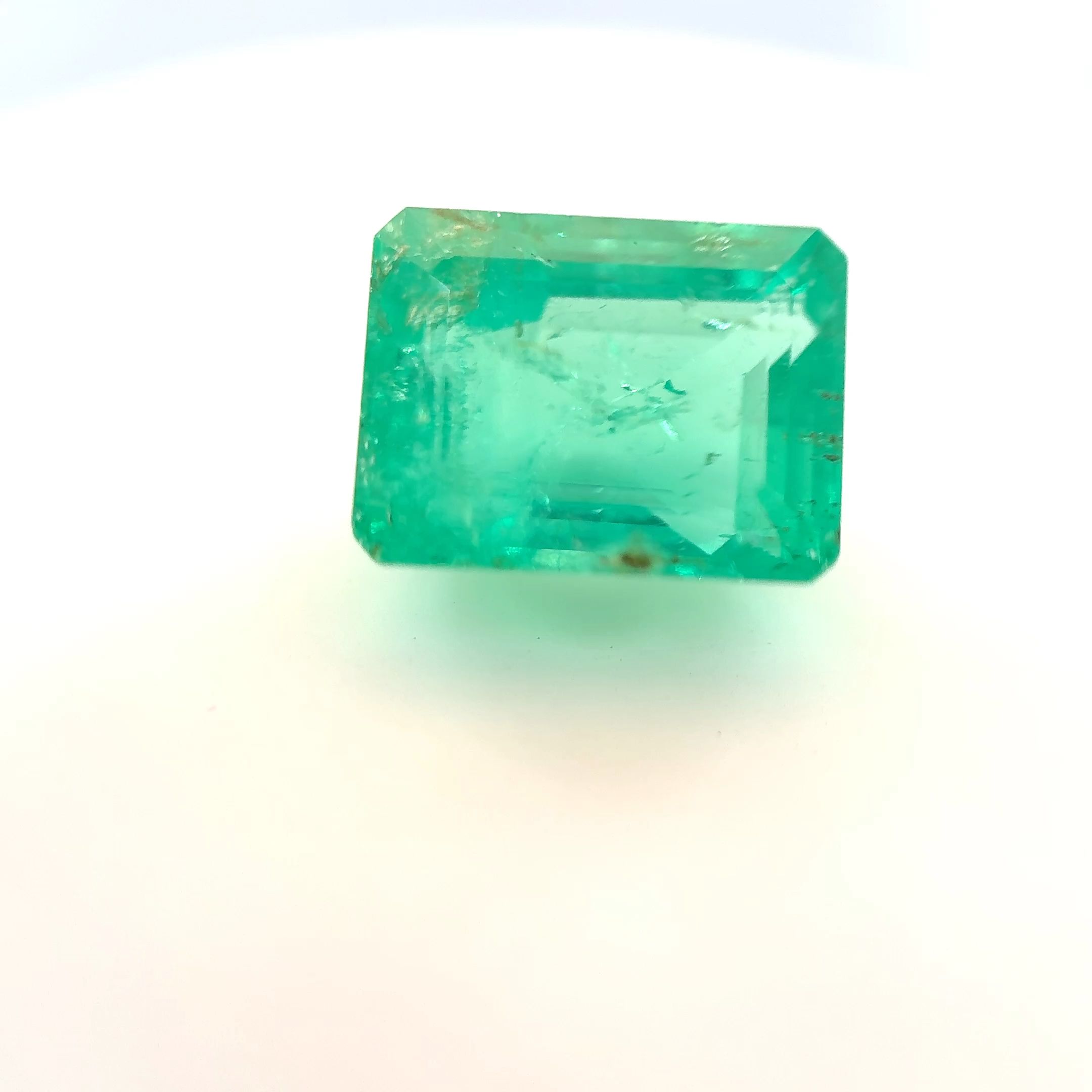 Szmaragd 3,17 ct, zielony, szlif szmaragdowy
