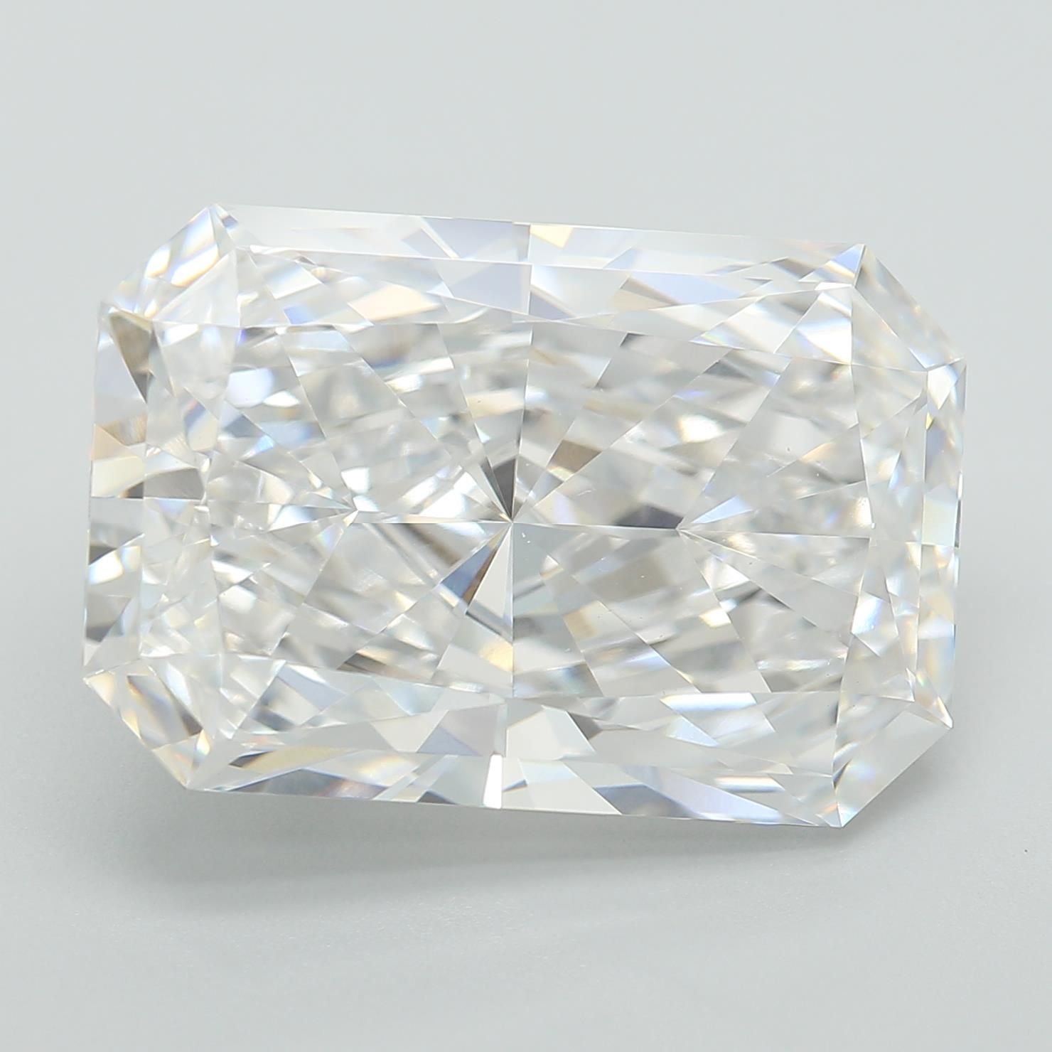 RADIANT 6.87ct E VVS2 – EX EX NON