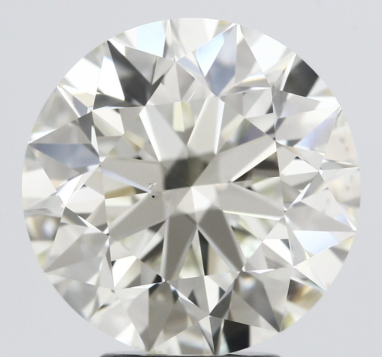 Prírodný diamant okrúhly...