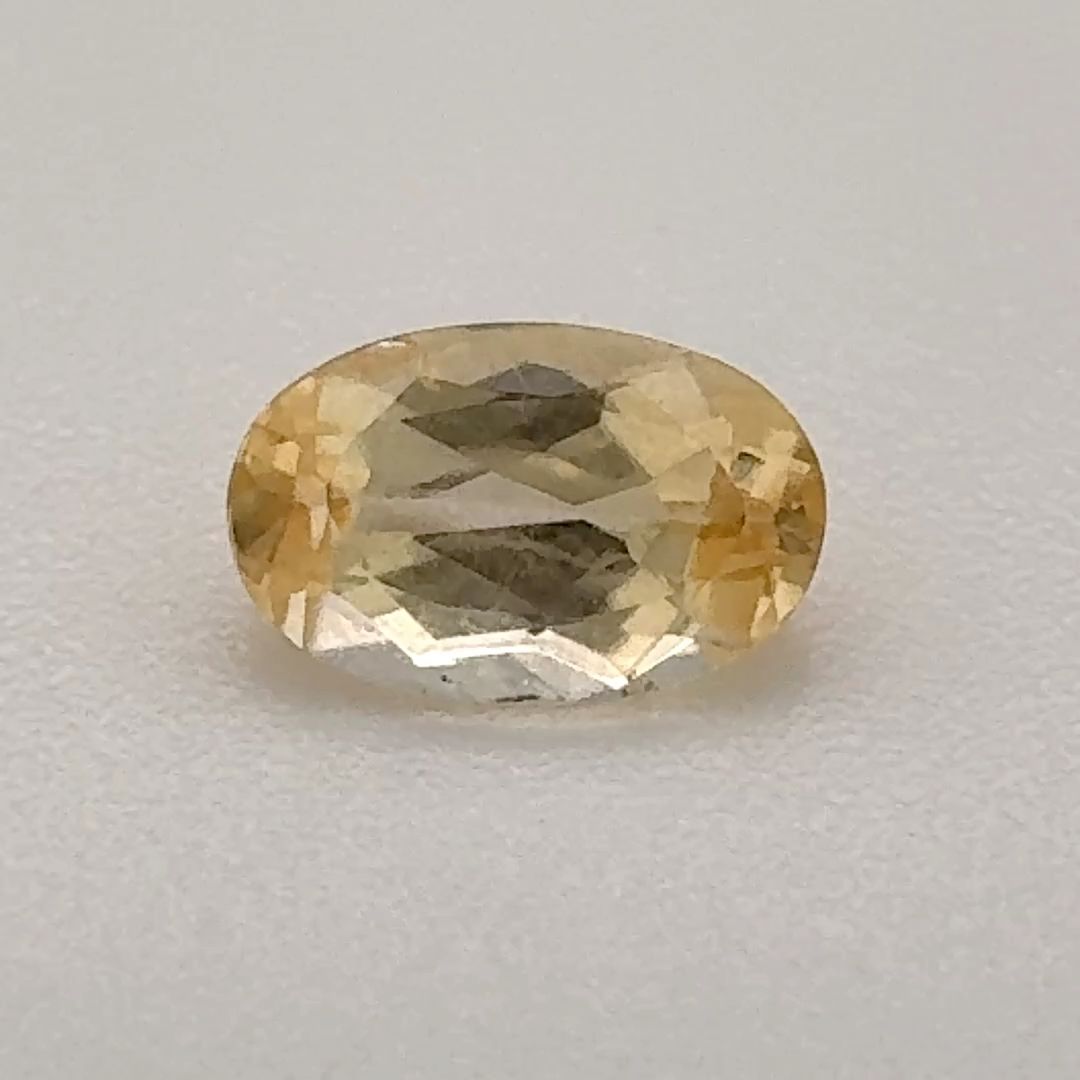 0.61 ct Topaz