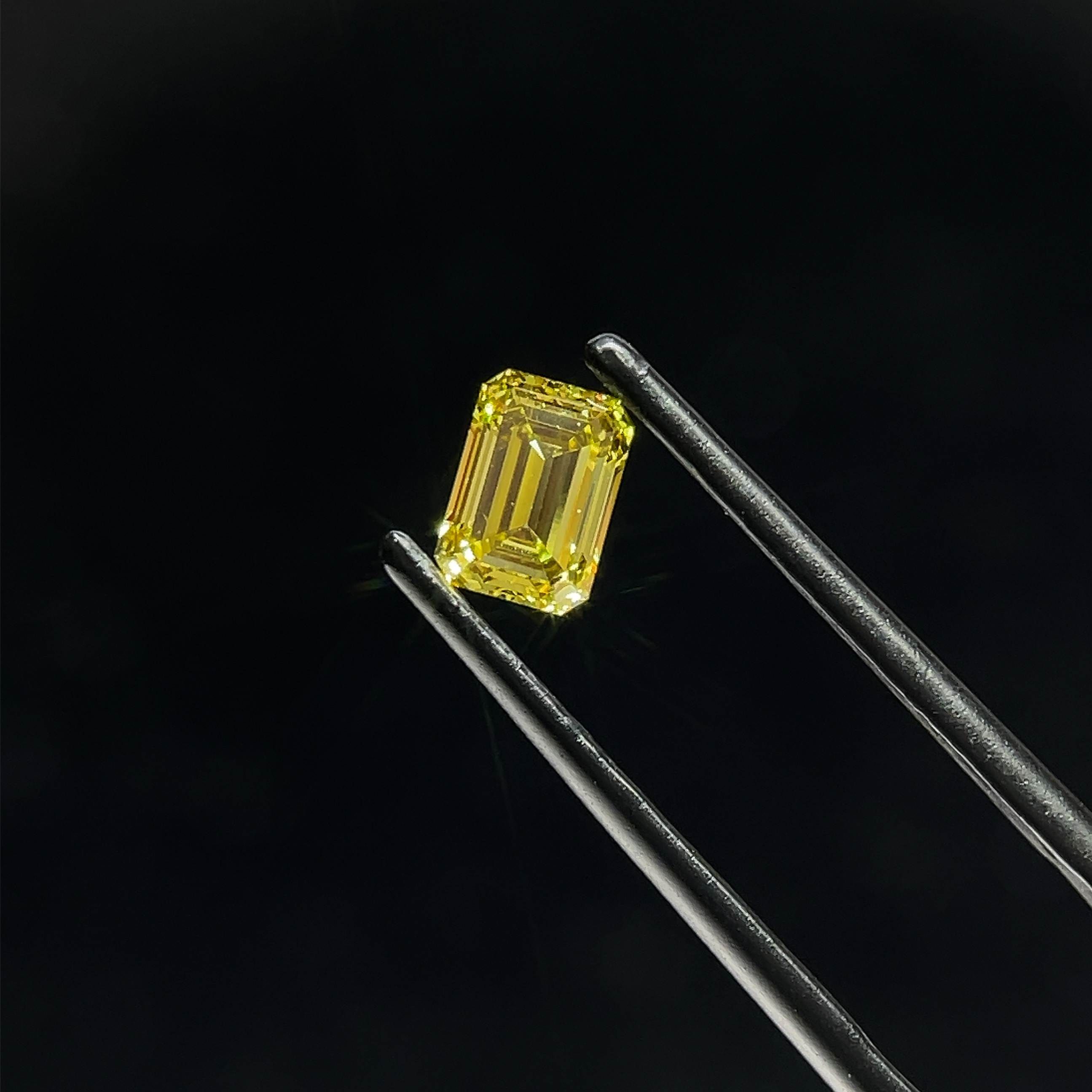 0.75 CT Fancy Gray Yellow EMERALD