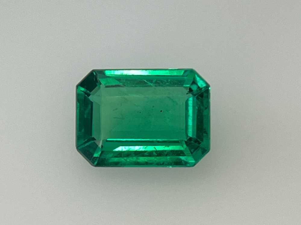 2.42 ct Emerald