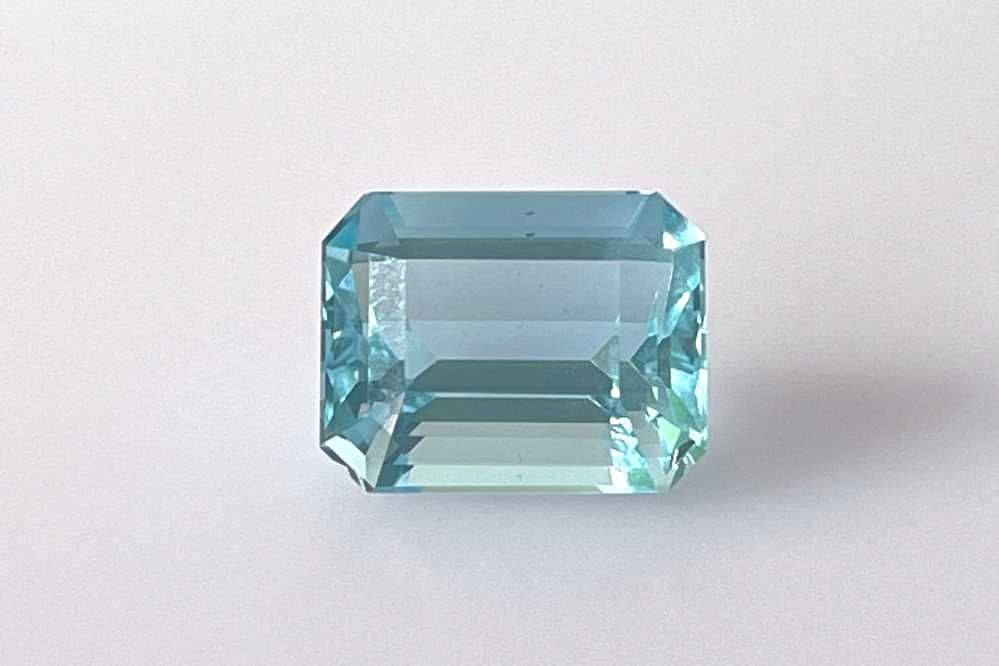 Akwamaryn 5,87 ct, niebieski, szlif szmaragdowy
