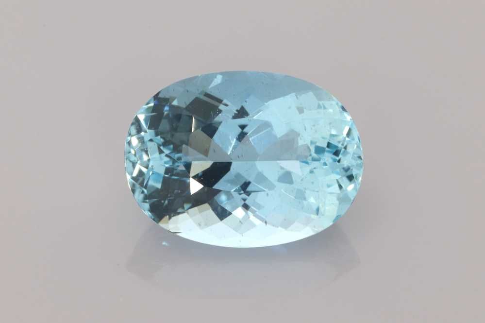 AQUAMARINE FACETED 6.11ct BLUE BLUE SI MADAGASCAR NONE