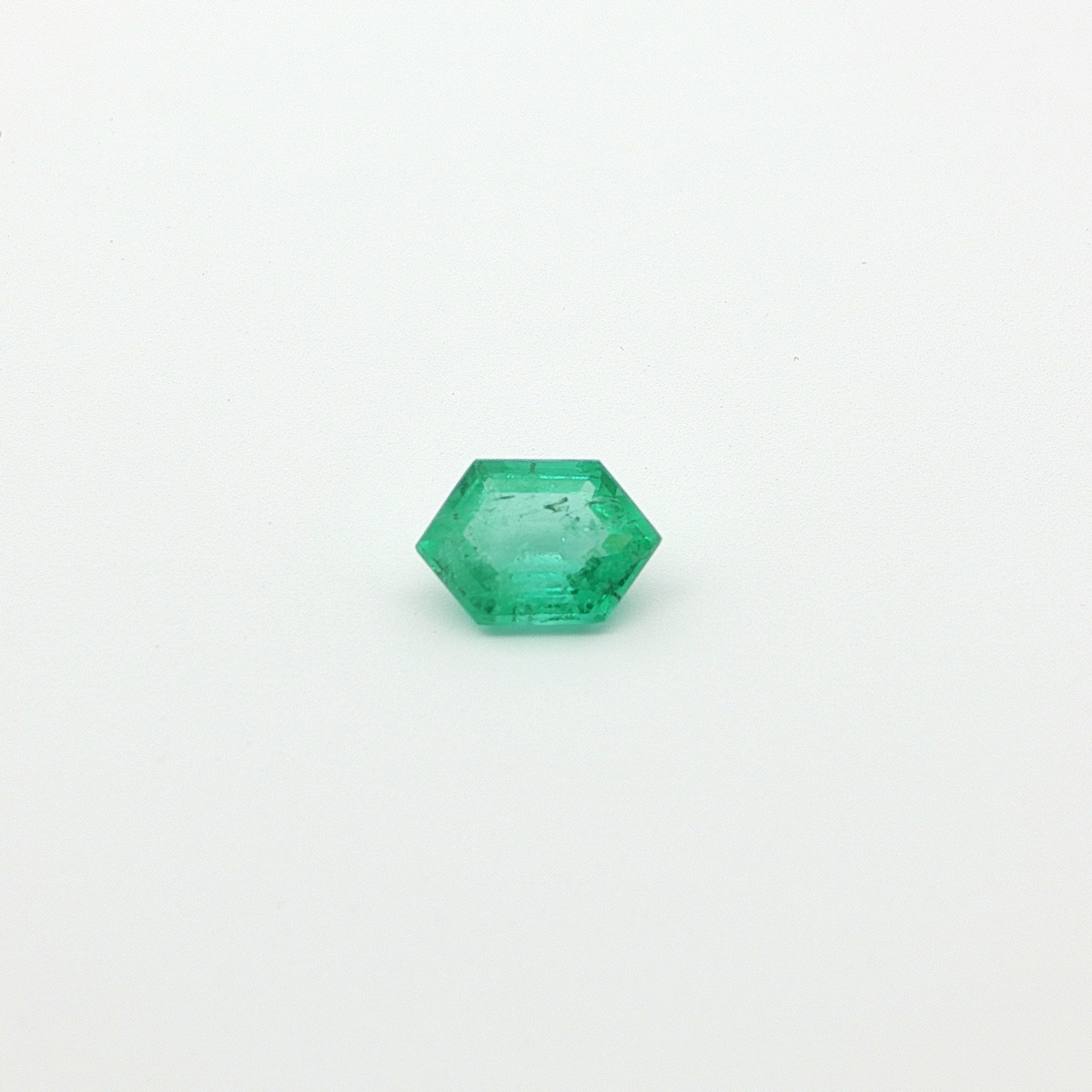 Szmaragd 1,20 ct, zielony, szlif sześciokątny