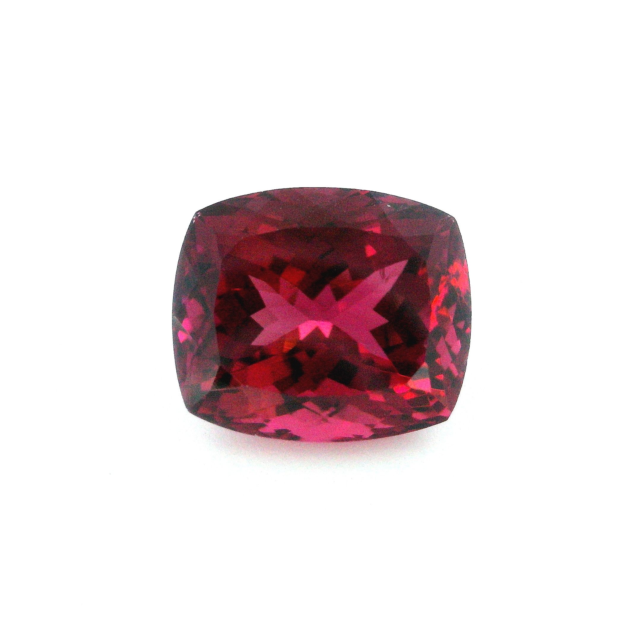 Turmalin 6,74 ct, czerwony, szlif cushion