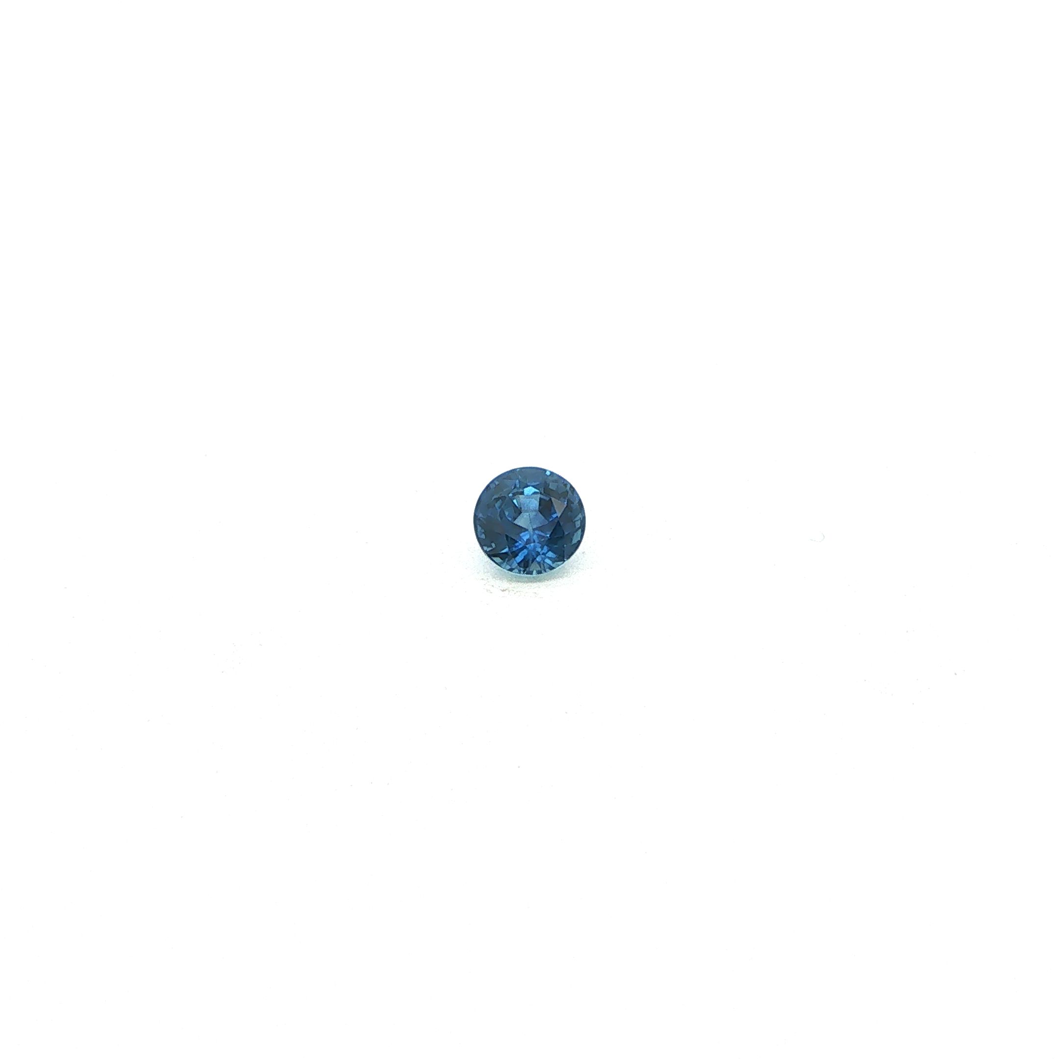 0.73 ct Round sapphire